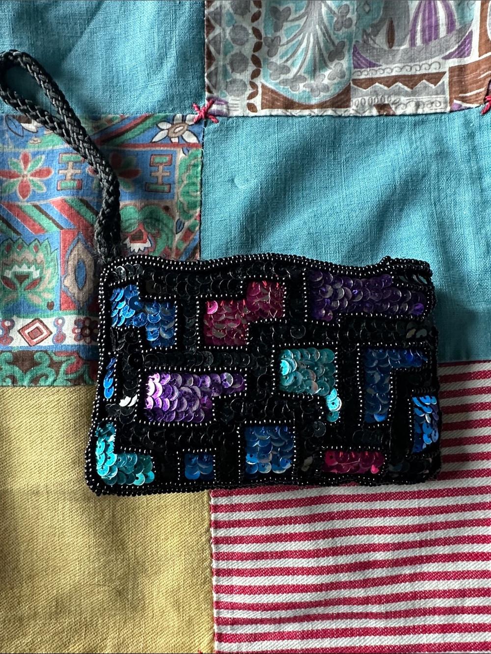 Vintage Sequin Beaded pouch - Multicolor